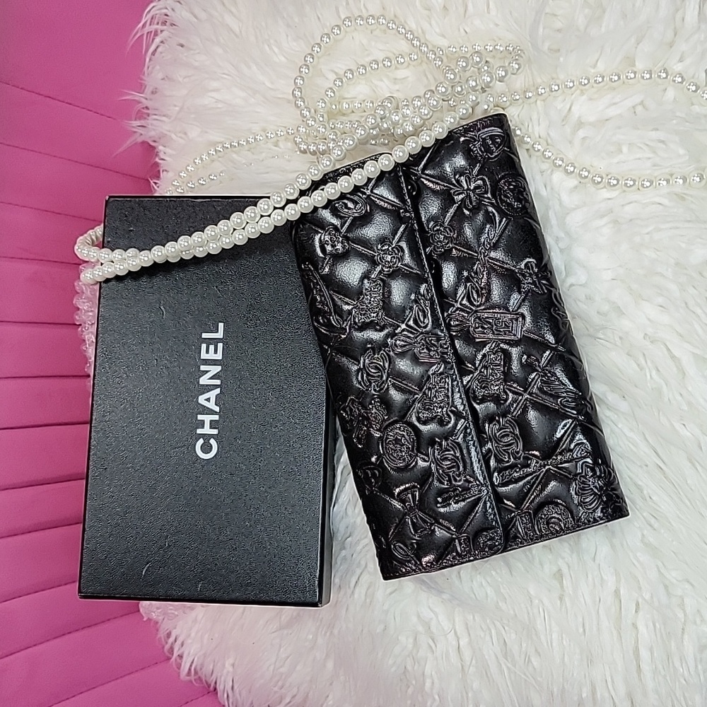 Chanel large black patent leather trifold continental wallet/ gun metal hardware